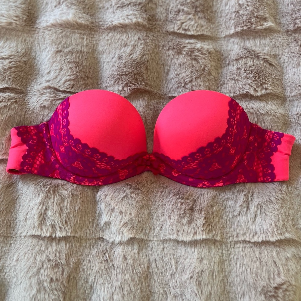 Victoria’s Secret Very Sexy Strapless Bra